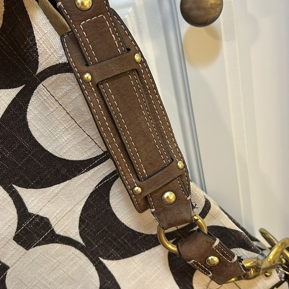 Coach large hobo bag 10795 Carly in brown & cream signature print - Picture 14 of 15